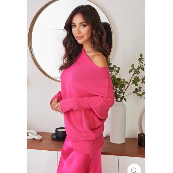 Milio- Milano The Giana Asymmetrical Sweater Size XS/S Hot Pink - Picture 7 of 11